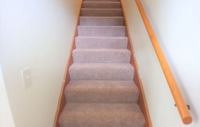 2 beds, 1.5 baths, 900 sqft, $1,440, Unit F-9