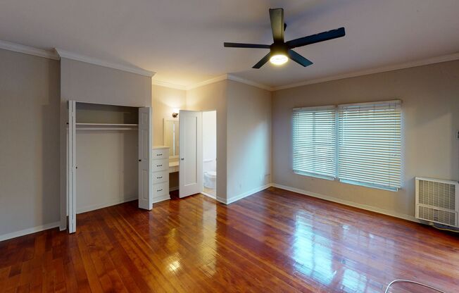 SYN - Warwick Apartments