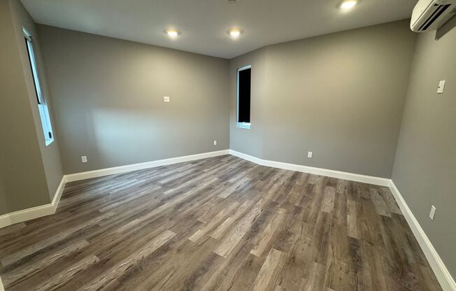2 beds, 1 bath, 741 sqft, $2,700, Unit 213