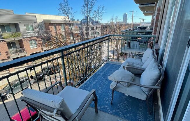 1 bed, 1.5 baths, $2,450, Unit #204