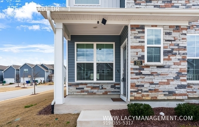 725 ANDRADE DR