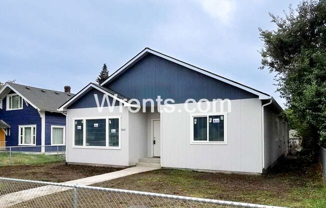 Beautiful Home By Esmeralda Golf Course Available NOW!!!!