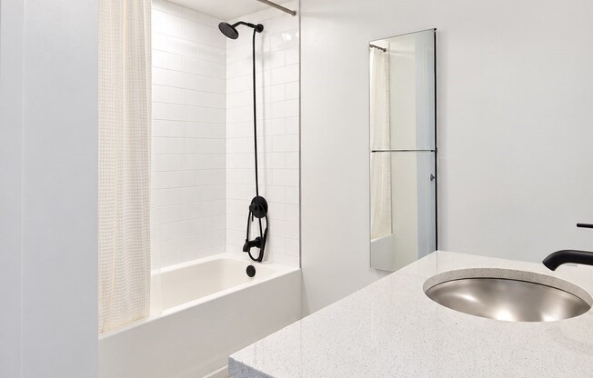 2 beds, 2 baths, 1,124 sqft, $3,800, Unit 401