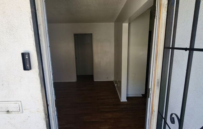 2 beds, 1 bath, 800 sqft, $1,650, Unit Unit 6