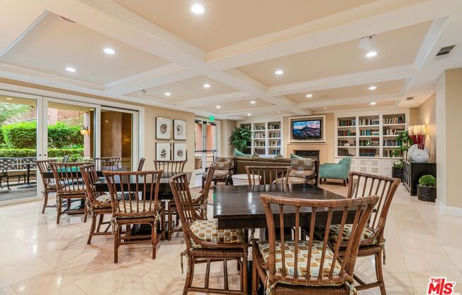 6241 Crescent Park W Unit 401