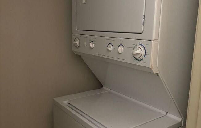 2 beds, 2 baths, 1,161 sqft, $1,599, Unit 446