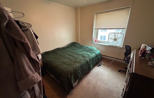 1 bed, 1 bath, $875, Unit 305