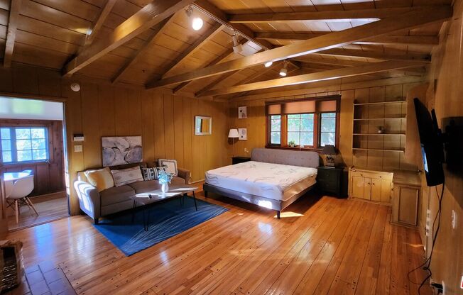 1357 B BEVERLY ESTS DR