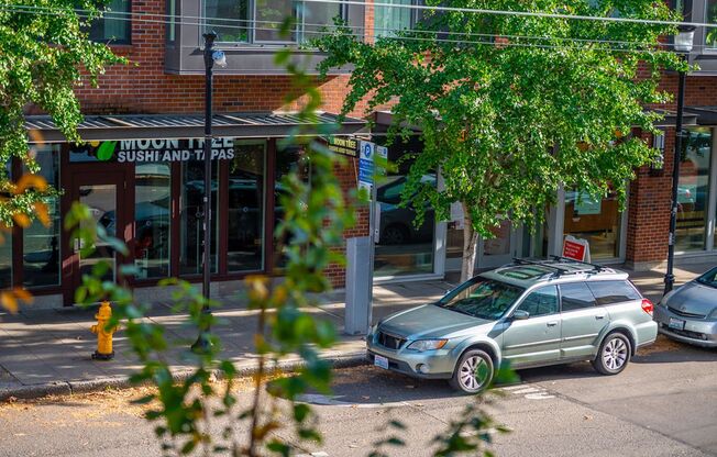 2 beds, 1 bath, 660 sqft, $2,200, Unit 208