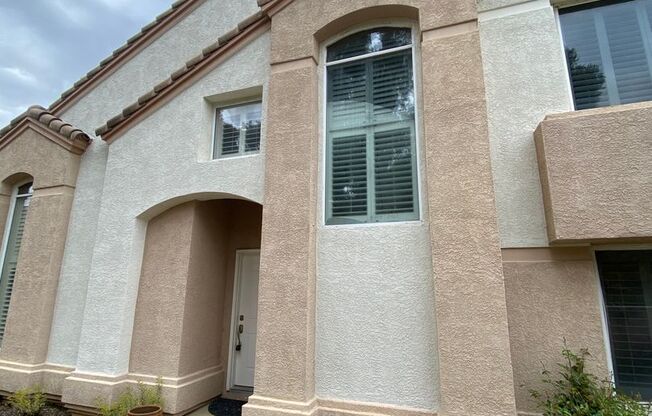 3 bed, 2 1/2 bath 2 story Town home located in Wood Ranch