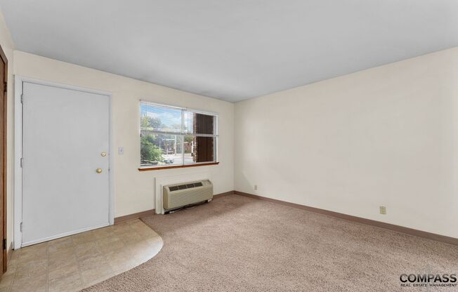 1 bed, 1 bath, 480 sqft, $875, Unit 221