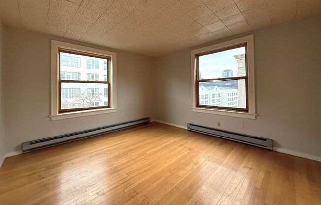 1 bed, 1 bath, 540 sqft, $1,595, Unit 404