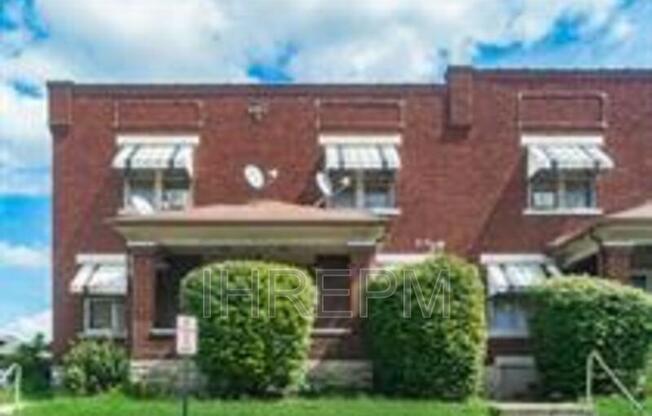 824 STUDER AVE