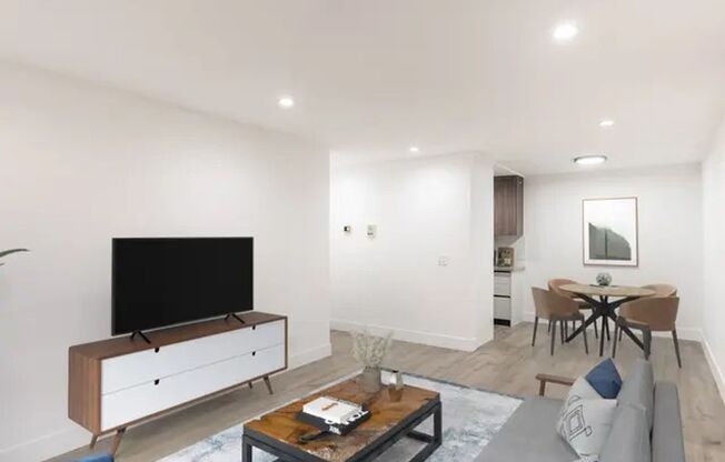 Experience Modern Living: Renovated 1 & 2 Bedroom Homes in Prime Culver City!