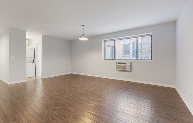 1 bed, 1 bath, 351 sqft, $1,750, Unit 406