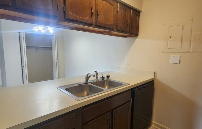 1 bed, 1 bath, 790 sqft, $870, Unit 4953