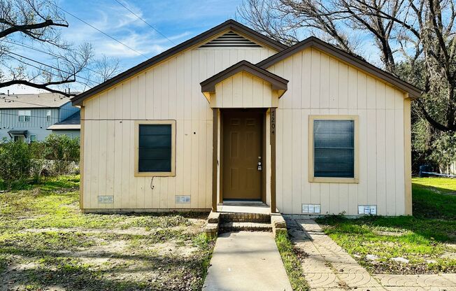 Cute Little Remodeled House Off South Congress