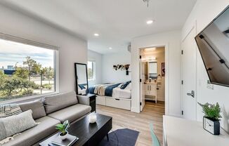 1707 MANDELA PKWY