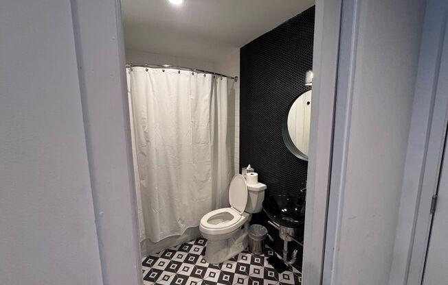 Studio, 1 bath, 500 sqft, $1,499, Unit 201 Academy Dr #201- ARGLO