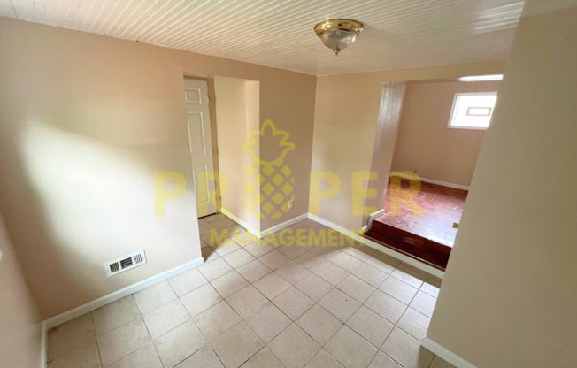 3 beds, 1.5 baths, $1,000