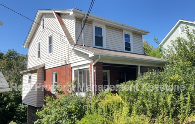 93 BRIGGS ST