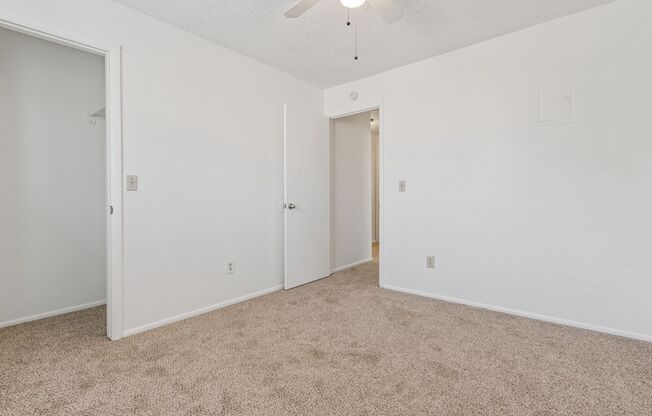 2 beds, 1.5 baths, 1,300 sqft, $1,350, Unit 1851 W 47