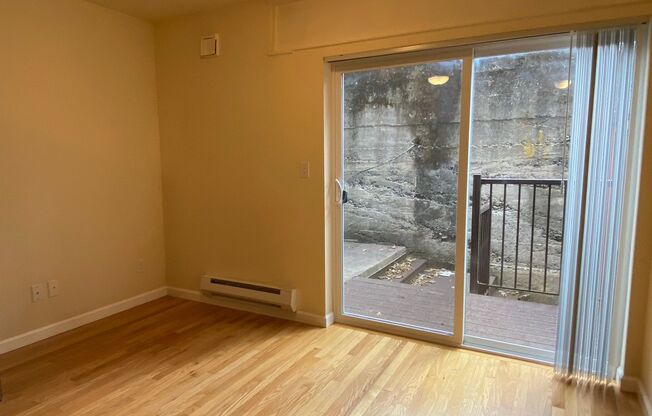 Studio, 1 bath, 500 sqft, $1,450, Unit B4