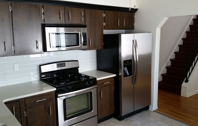 Cozy Rental - South Side Flats