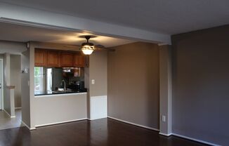 2 beds, 1 bath, $1,900