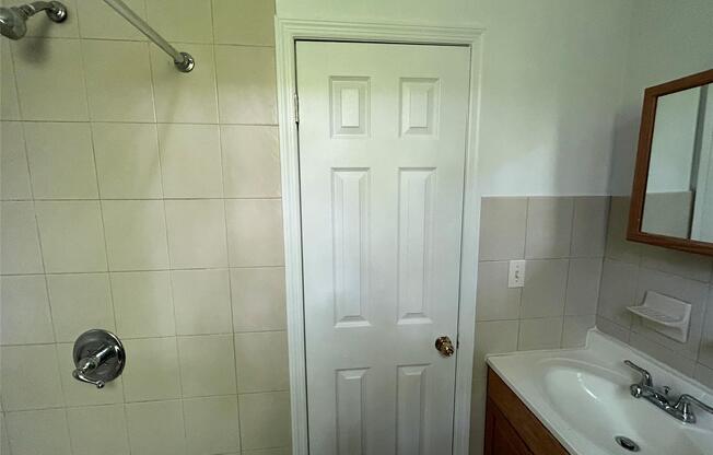 250 W 137 ST