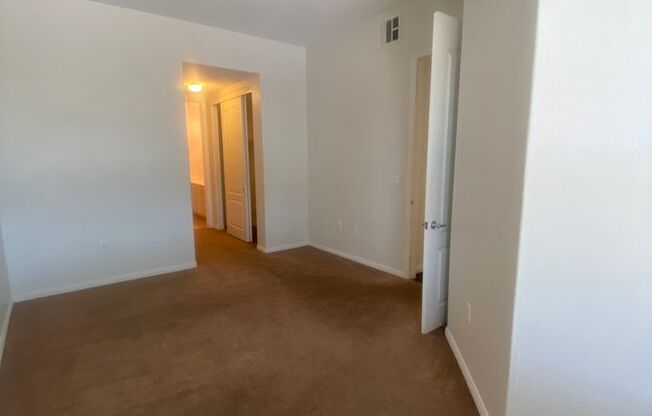 2 beds, 2 baths, $1,650, Unit 116