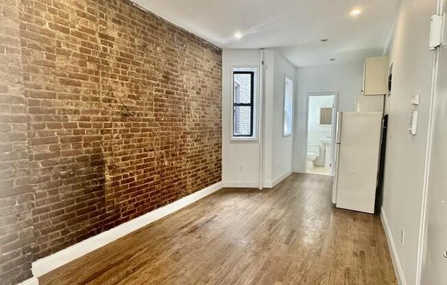509 E 81 ST