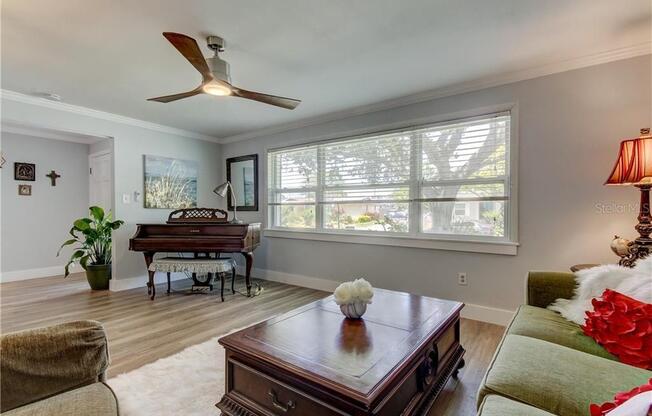 2441 GLENANN DR