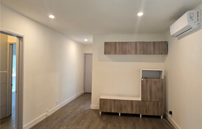 1 bed, 1 bath, 560 sqft, $2,250