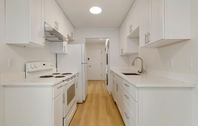 1 bed, 1 bath, 766 sqft, $2,225, Unit 102