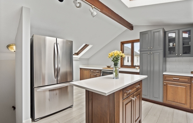 174 MIDDLESEX AVE