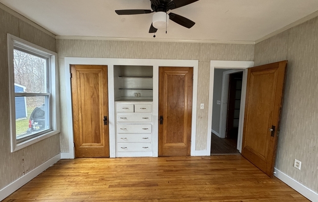 3 beds, 1 bath, 1,500 sqft, $2,000, Unit 1