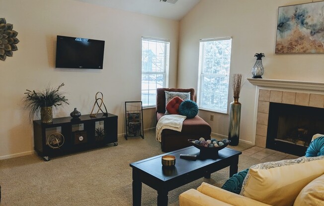 2 beds, 2 baths, 1,150 sqft, $1,445, Unit 4749