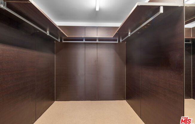 2 beds, 2 baths, 1,500 sqft, $5,500, Unit 7K