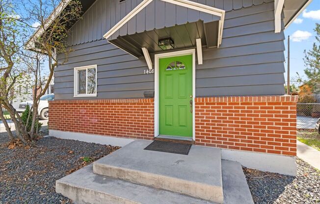 1 Bedroom 1 Bathroom Duplex Located in the heart of the North End (6 Month Lease Available)
