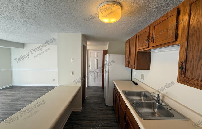 2 beds, 2 baths, 900 sqft, $1,249, Unit H