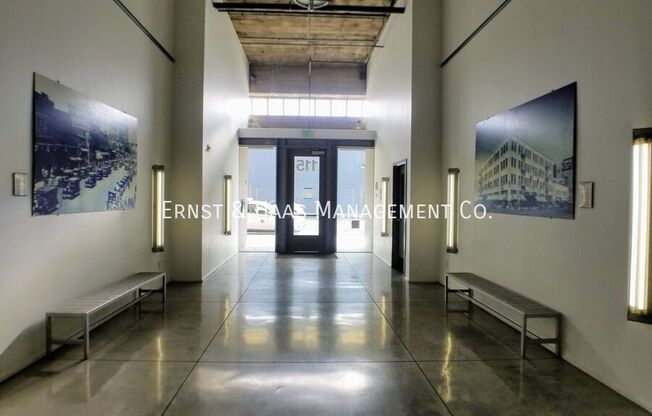 115 W 4 ST