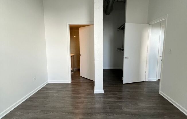 3 beds, 2 baths, $3,795, Unit 305