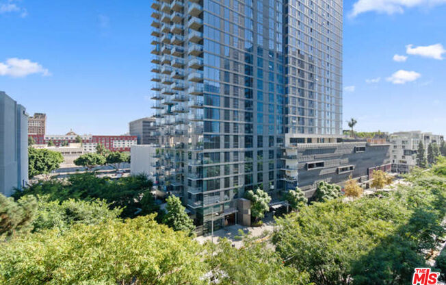 1 bed, 2 baths, 1,200 sqft, $3,495, Unit 716