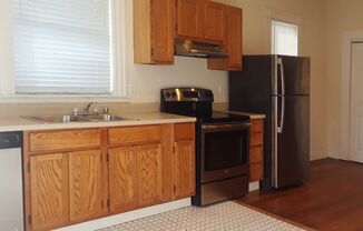 2 beds, 1 bath, $1,300