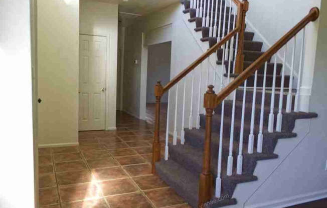 805 SHADOWBERRY CREST