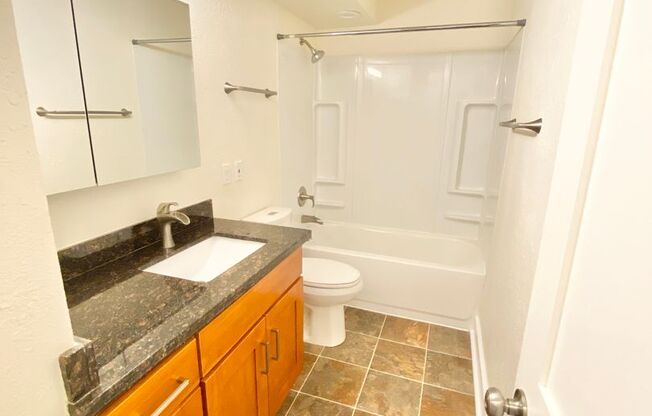 2 beds, 1 bath, 750 sqft, $2,545, Unit 204