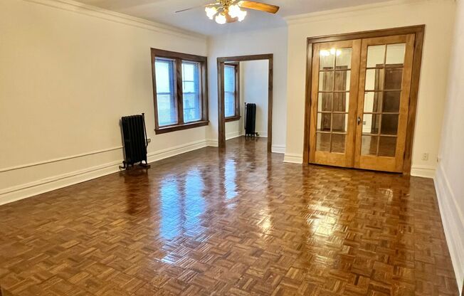 553 W. Oakdale