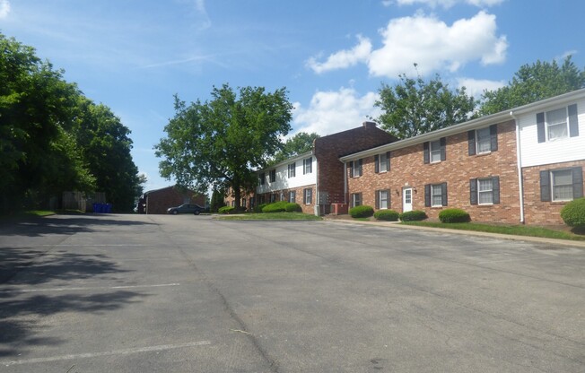 2 beds, 1 bath, 904 sqft, $1,025, Unit 66