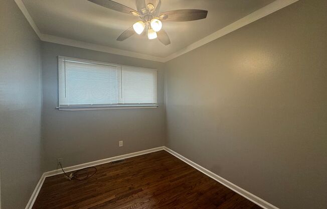 3 beds, 1 bath, $1,245